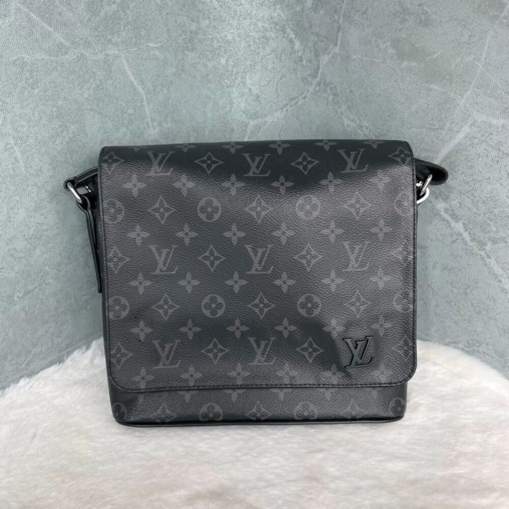 Louis Vuitton Women Pre-Loved Bag Very Good Condition